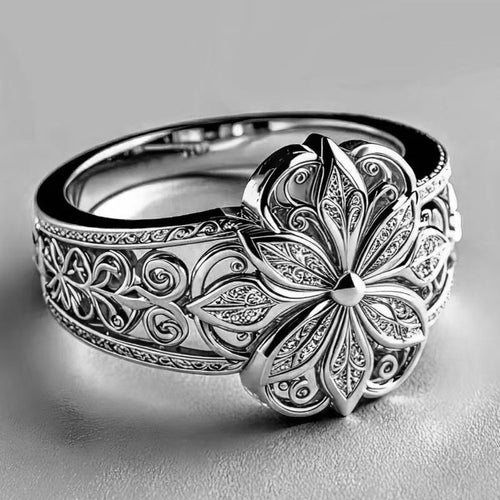 Elegant Floral Ring